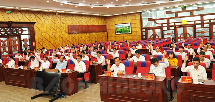 17th Hai Duong provincial People's Council passes four resolutions at 11th session